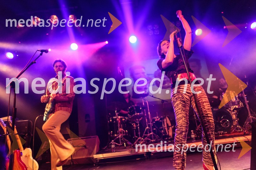  Gordan  Muratović  - Coco Mosquito, glasbenik, član skupine Jinx;  Jadranka Ivaniš – Yaya, pevka skupine Jinx20 let skupine Jinx, koncert v Cvetličarni