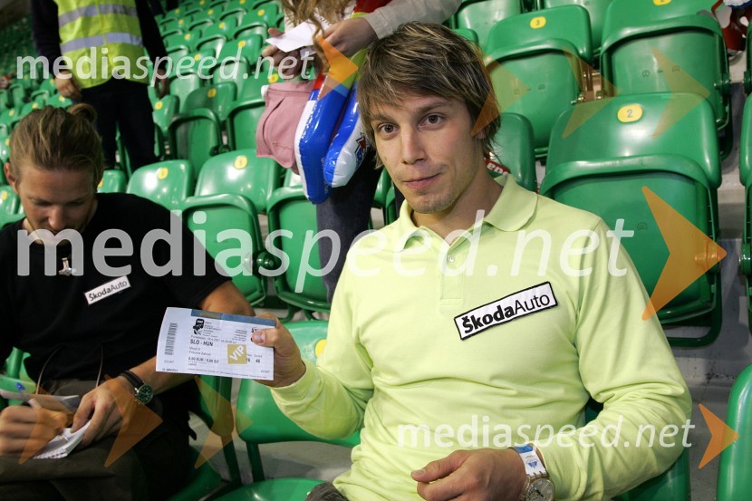 Luka Špik, veslač in Sašo Jereb, judoistHokejska tekma med Slovenijo in Madžarsko
