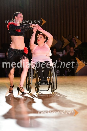  Ines Goloboč, plesalka;  Anja  Krštinc, plesalkaLjubljana open 2014, sobota