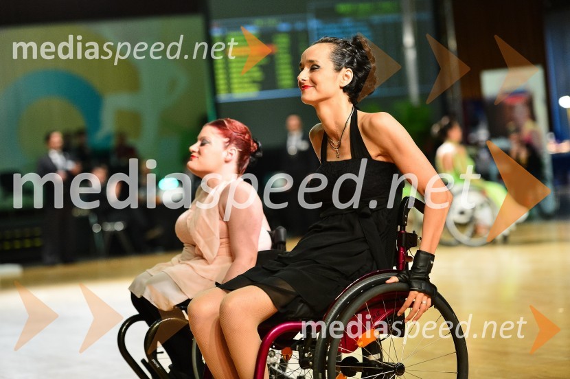  Anja Jeršan, plesalka;  Nina  Wabra Jakič, plesalkaLjubljana open 2014, sobota