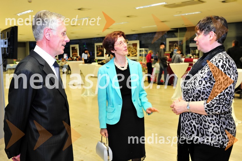 mag. Drago  Šulek, predsednik Plesne zveze Slovenije;  Verena Šulek, članica mednarodne profesionalne plesne zveze, sodnica;   Nataša Ambrož,  plesna strokovnjakinjaLjubljana open 2014, sobota