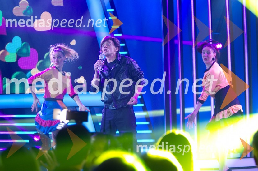  Tomaž Klepač, pevecZnan obraz ima svoj glas