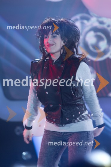  Daša Gradišek, pevkaZnan obraz ima svoj glas