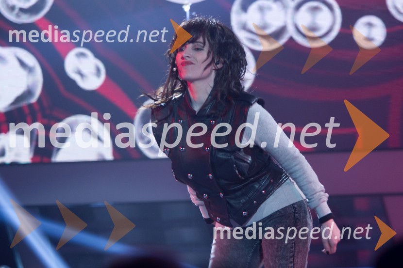  Daša Gradišek, pevkaZnan obraz ima svoj glas