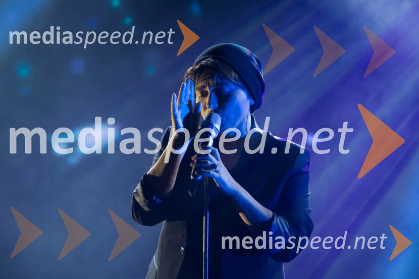  Natalija Kolšek, pevkaZnan obraz ima svoj glas