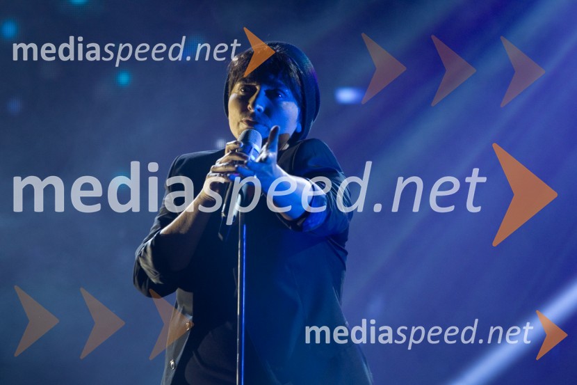  Natalija Kolšek, pevkaZnan obraz ima svoj glas