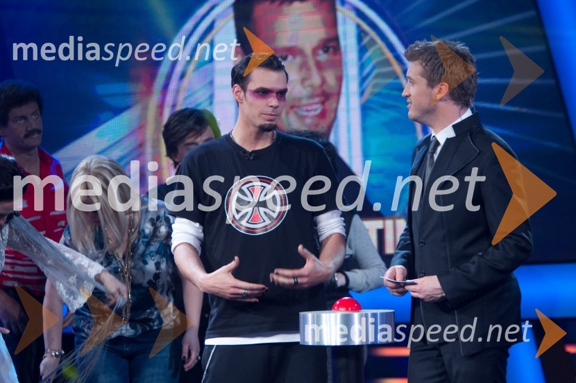  Matjaž Kumelj, maneken;  Denis Avdić, voditeljZnan obraz ima svoj glas