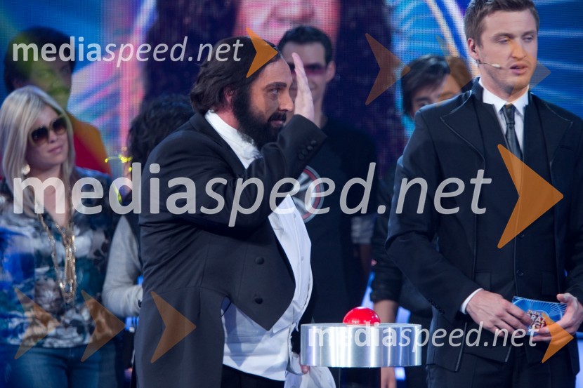  Tomaž  Ahačič, pevecZnan obraz ima svoj glas