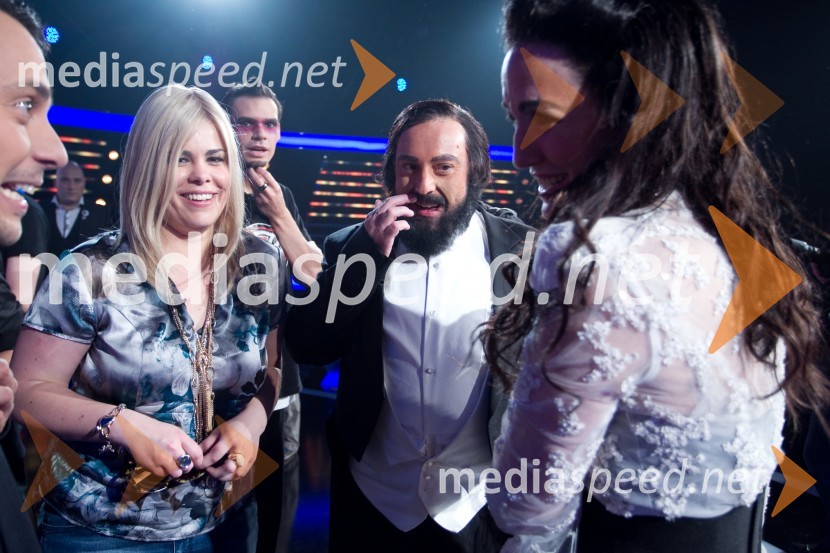  Ana Maria Mitić, stand up komičarka;  Tomaž  Ahačič, pevecZnan obraz ima svoj glas