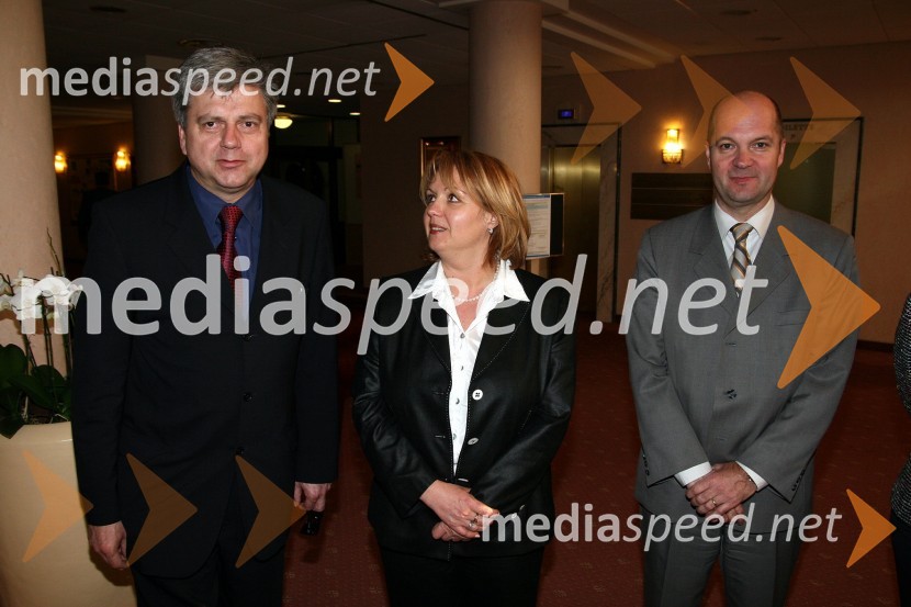 Andrej Verlič, mariborski podžupan, ... in ...Srečanje Vlade RS s politiki in gospodarstveniki Podravja