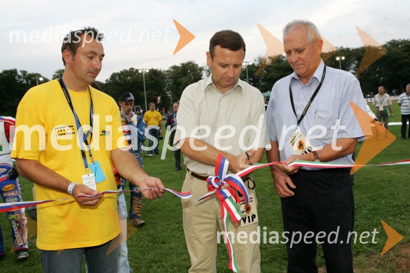 Rezanje traku, z leve: Andrej Matjašec, predsednik Speedway Team Lendava, Anton Balažek župan Lendave in Ladislav Kiralj podpredsednik Speedway Teama LendavaSPEEDWAY, 8. Zlata čelada