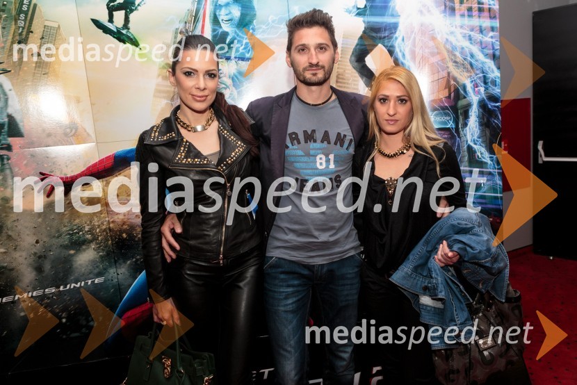  Iris Mulej, manekenka;  Danijel Utješanović, izvršni direktor Bled Film Festival;  Danijela UtješanovićNeverjetni Spider-Man na Cineplexx predpremieri