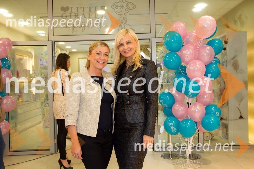  Mojca Briščik, pomočnica izvršne direktorice, Modiana; dr. Jerneja Jager, izvršna direktorica divizije Modiana, Mercator d.d.Otvoritev kotička Little Giraffe v blagovnici Maxi