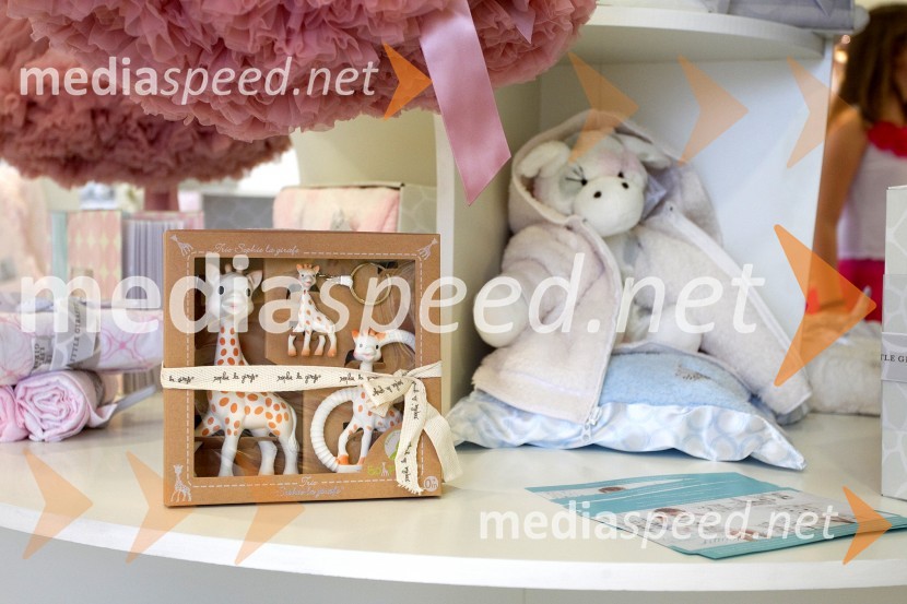 Otvoritev kotička Little Giraffe v blagovnici MaxiOtvoritev kotička Little Giraffe v blagovnici Maxi