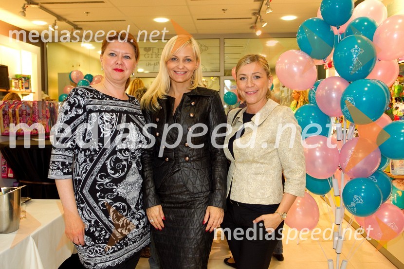  Katja Mihelič, direktorica blagovnice Maxi; dr. Jerneja Jager, izvršna direktorica divizije Modiana, Mercator d.d.;  Mojca Briščik, pomočnica izvršne direktorice, ModianaOtvoritev kotička Little Giraffe v blagovnici Maxi