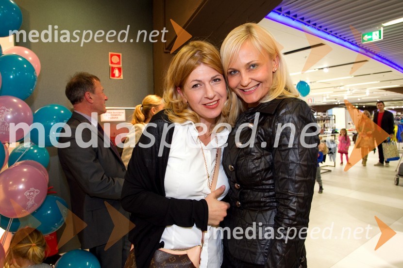  ... ; dr. Jerneja Jager, izvršna direktorica divizije Modiana, Mercator d.d.Otvoritev kotička Little Giraffe v blagovnici Maxi