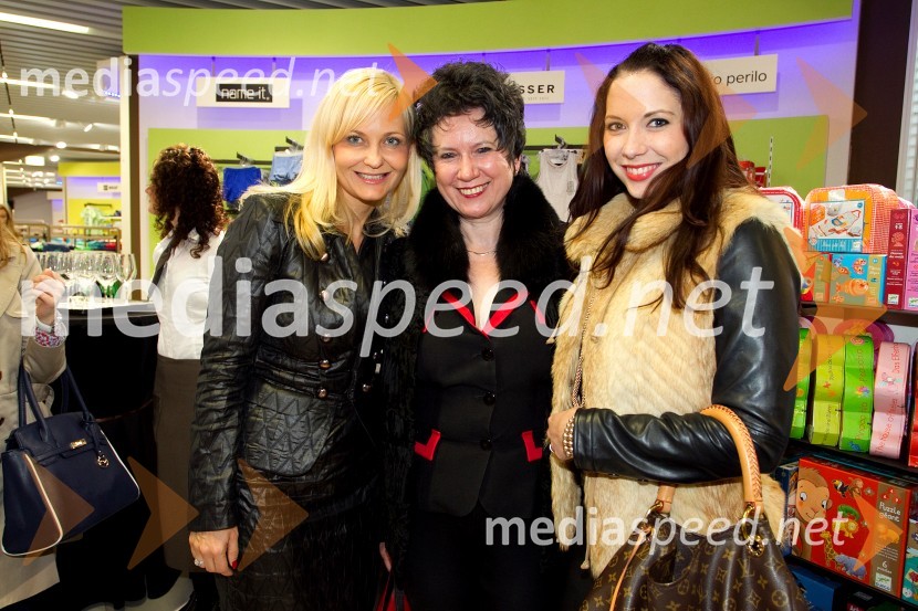 dr. Jerneja Jager, izvršna direktorica divizije Modiana, Mercator d.d.;  ... ;  ... Otvoritev kotička Little Giraffe v blagovnici Maxi