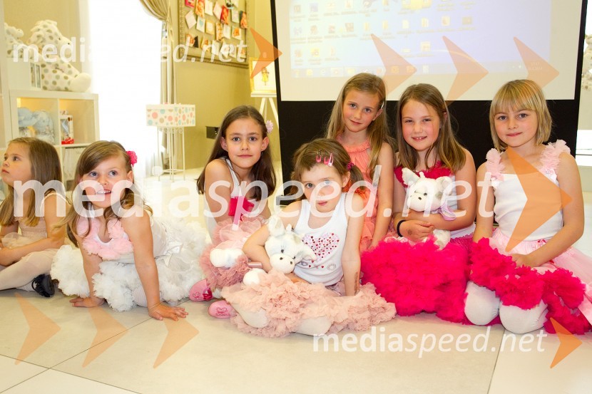 Otvoritev kotička Little Giraffe v blagovnici MaxiOtvoritev kotička Little Giraffe v blagovnici Maxi