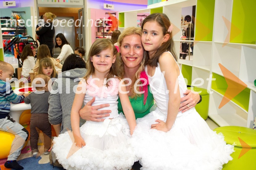 Otvoritev kotička Little Giraffe v blagovnici Maxi