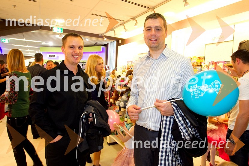 Otvoritev kotička Little Giraffe v blagovnici Maxi