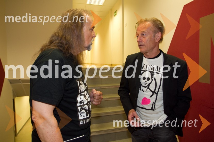  Dragan  Bulič, glasbeni urednik;  Aleksander Mežek, glasbenikŠTOS - 35 let, obletnica oddaje z Draganom Buličem