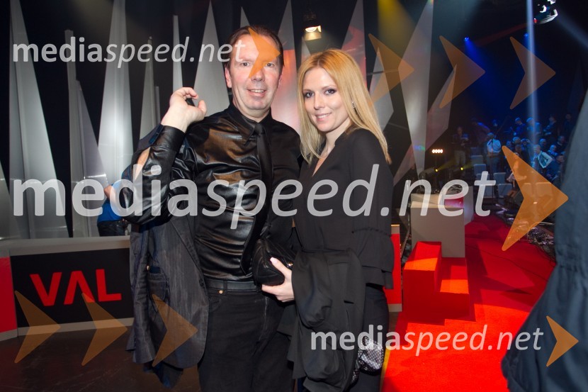  Gianni Rijavec, glasbenik;  Patricija Simonič, umetnicaŠTOS - 35 let, obletnica oddaje z Draganom Buličem