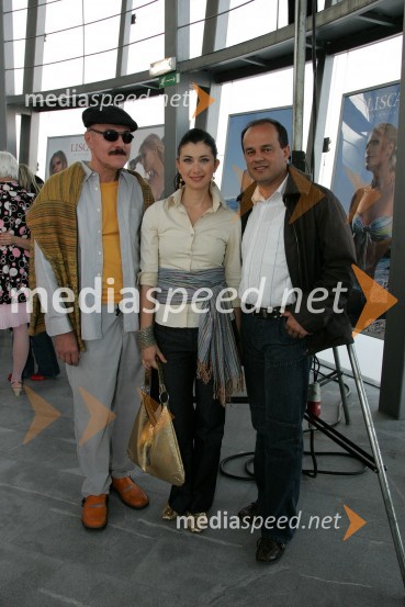 Rok Lasan, nekdanji maneken, Jerca Legan, direktorica podjetja Status in Branko Jovanovič Brendi, pevecModna revija Lisca v ljubljanskem Emporiumu