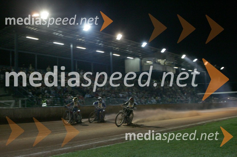 Polna tribuna v LendaviSPEEDWAY, 8. Zlata čelada
