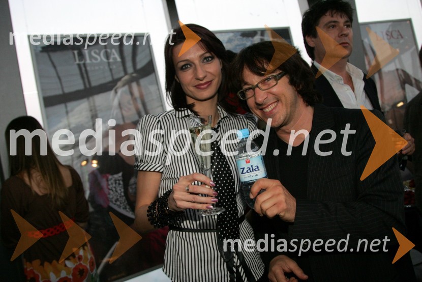Tamara Busar, vodja marketinga pri Lisci d.d. in Aljoša Rebolj, fotografModna revija Lisca v ljubljanskem Emporiumu