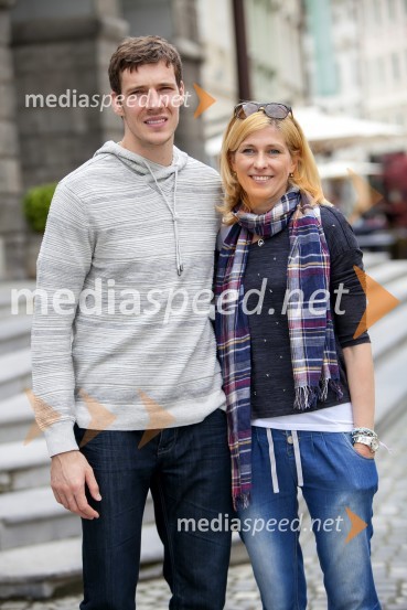  Goran Dragić, košarkar;  Andreja Comino, novinarka revije LadyGoran Dragić, košarkar