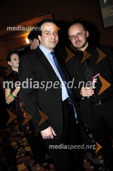 Leo Oblak, lastnik radijske mreže Infonet in Bojan Belna ml., solastnik lokala Samsara in oglaševalske agencije Villa CreativaOtvoritev Casino Rio v areni Vodafone