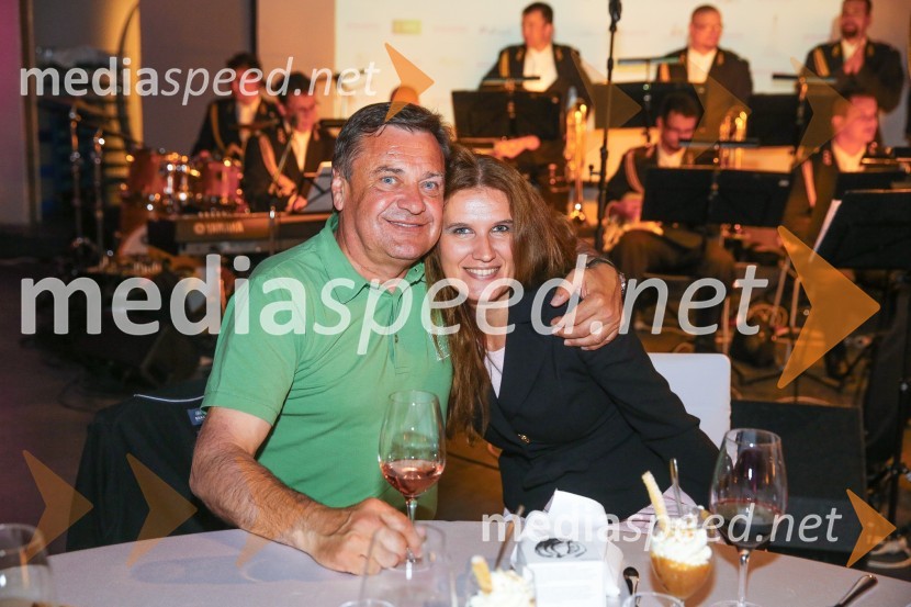  Zoran Janković, župan MOL, predsednik PS; mag. Mateja Avbelj Valentan, Ljubljanski grad, direktoricaPink week 2014, spremljanje izbora pesmi za evrovizijo