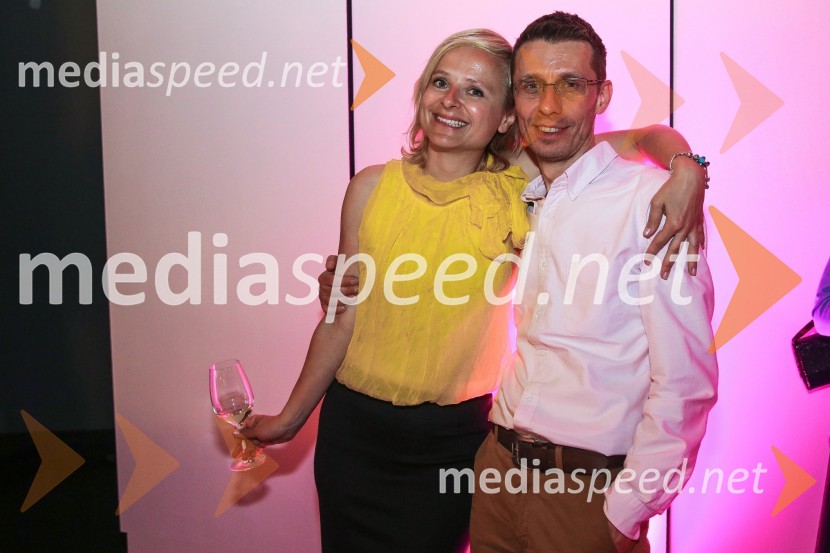  Urška Kolar, Zavod za turizem in šport v občini Kamnik;  Dragan Barbutovski, svetovalec za EU in strateško komuniciranjePink week 2014, spremljanje izbora pesmi za evrovizijo