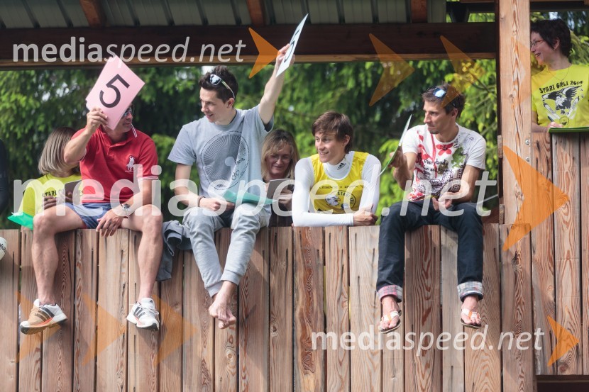 Ocenjevalci skokovStari orli, tradicionalno srečanje skakalcev