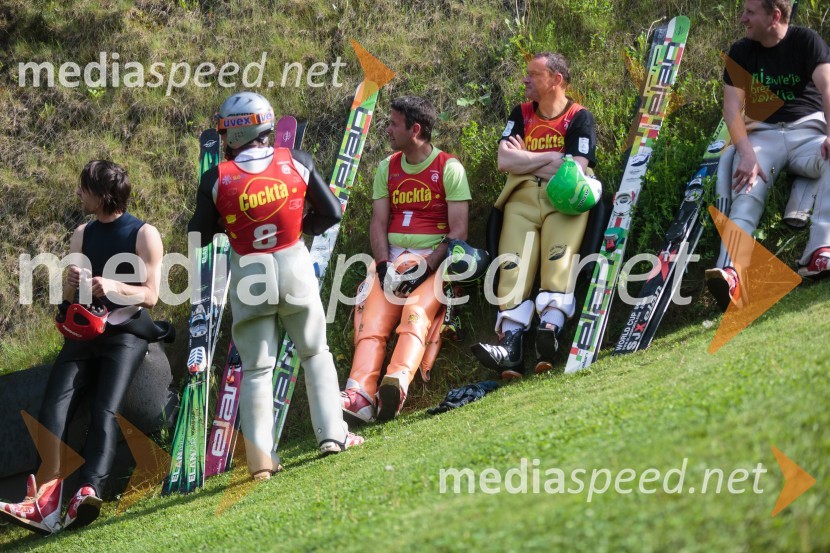  Uroš Peterka;  Primož Triplat;  Matej Hribar;  Boštjan Rednjak, Sberbank banka;  ... Stari orli, tradicionalno srečanje skakalcev