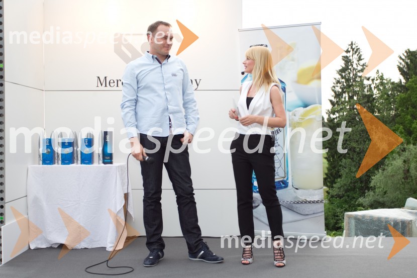  Rasto Oderlap, direktor podjetja Autocommerce d.o.o.;  Metka  Kejžar, odnosi z javnostjo Autocommerce d.o.o.Mercedes Trophy, golf turnir
