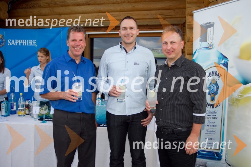  Aleš Ogrin, barman;  Rasto Oderlap, direktor podjetja Autocommerce d.o.o.;  Gregor Fric, Merit InternationalMercedes Trophy, golf turnir