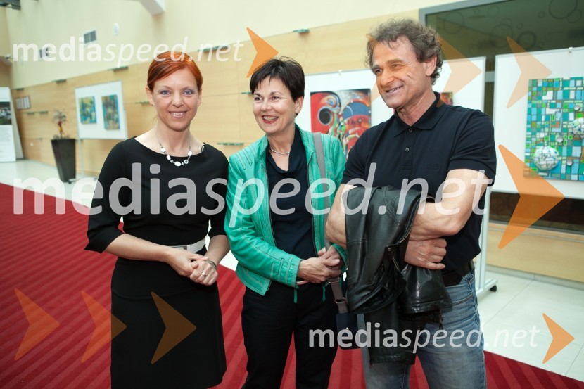  Mateja  Hauser, direktorica Dosor Radenci;  Cvetka Prislan;  Vinko Prislan, umetnik6. Dosor likovna kolonija, otvoritev