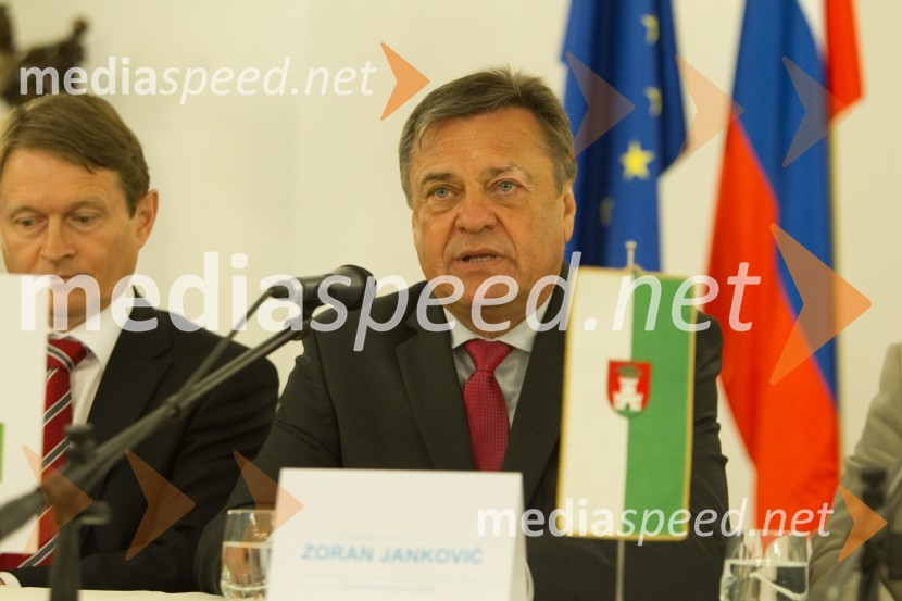  Zoran Janković, župan MOL, predsednik PS62. Festival Ljubljana 2014, novinarska konferenca