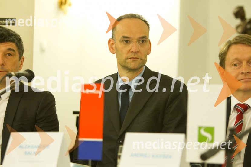  Aleksander Salkič, vodja službe za odnose z javnostmi Petrol62. Festival Ljubljana 2014, novinarska konferenca