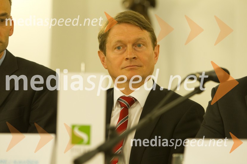  Andrej Kavšek, predsednik uprave Zavarovalnice Tilia, d. d.62. Festival Ljubljana 2014, novinarska konferenca