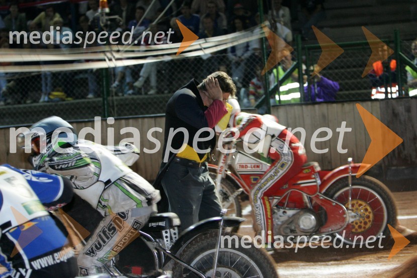 Štarter Boris Kotnjek, član CCP (komisije za speedway pri FIM)SPEEDWAY, 8. Zlata čelada