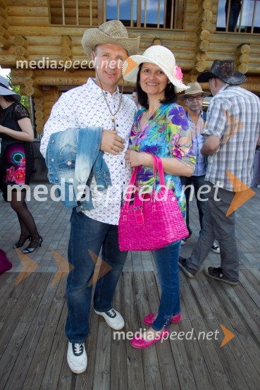  Dino Bešter;  Nataša Bešter, Agencija DinoLady piknik pod klobuki 2014