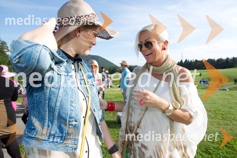  Manca  Špik, pevka;  Anita Lončar, Lepotni studio PriveLady piknik pod klobuki 2014