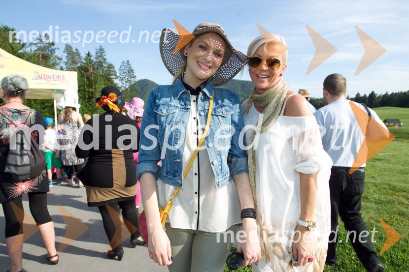  Manca  Špik, pevka;  Anita Lončar, Lepotni studio PriveLady piknik pod klobuki 2014