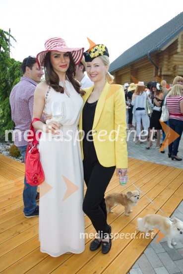  Mirela  Korać, manekenka, Miss Universe Slovenije 2009;  Maja Ferme, modna oblikovalkaLady piknik pod klobuki 2014