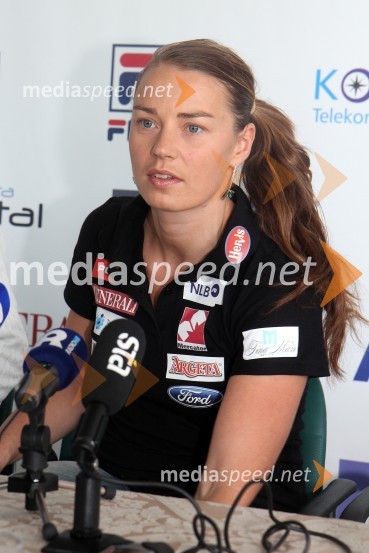  Tina Maze, smučarkaTina Maze, novinarska konferenca in predstavitev nove ekipe Team to aMaze