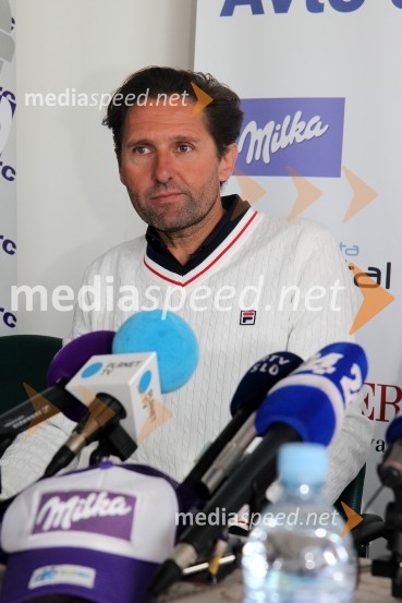  Andrea Massi, trenerTina Maze, novinarska konferenca in predstavitev nove ekipe Team to aMaze