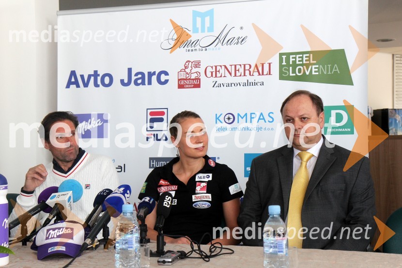  Andrea Massi, trener;  Tina Maze, smučarka;  Milan Jarc, Avto JarcTina Maze, novinarska konferenca in predstavitev nove ekipe Team to aMaze