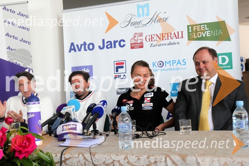  Damijan Terpin, odvetnik Tine Maze;  Andrea Massi, trener;  Tina Maze, smučarka;  Milan Jarc, lastnik, Avto JarcTina Maze, novinarska konferenca in predstavitev nove ekipe Team to aMaze